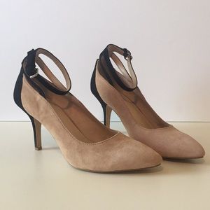 BCBG Velvet Pumps size 8